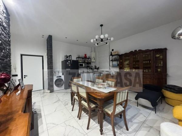 Trilocale in Via al Lago, Varese