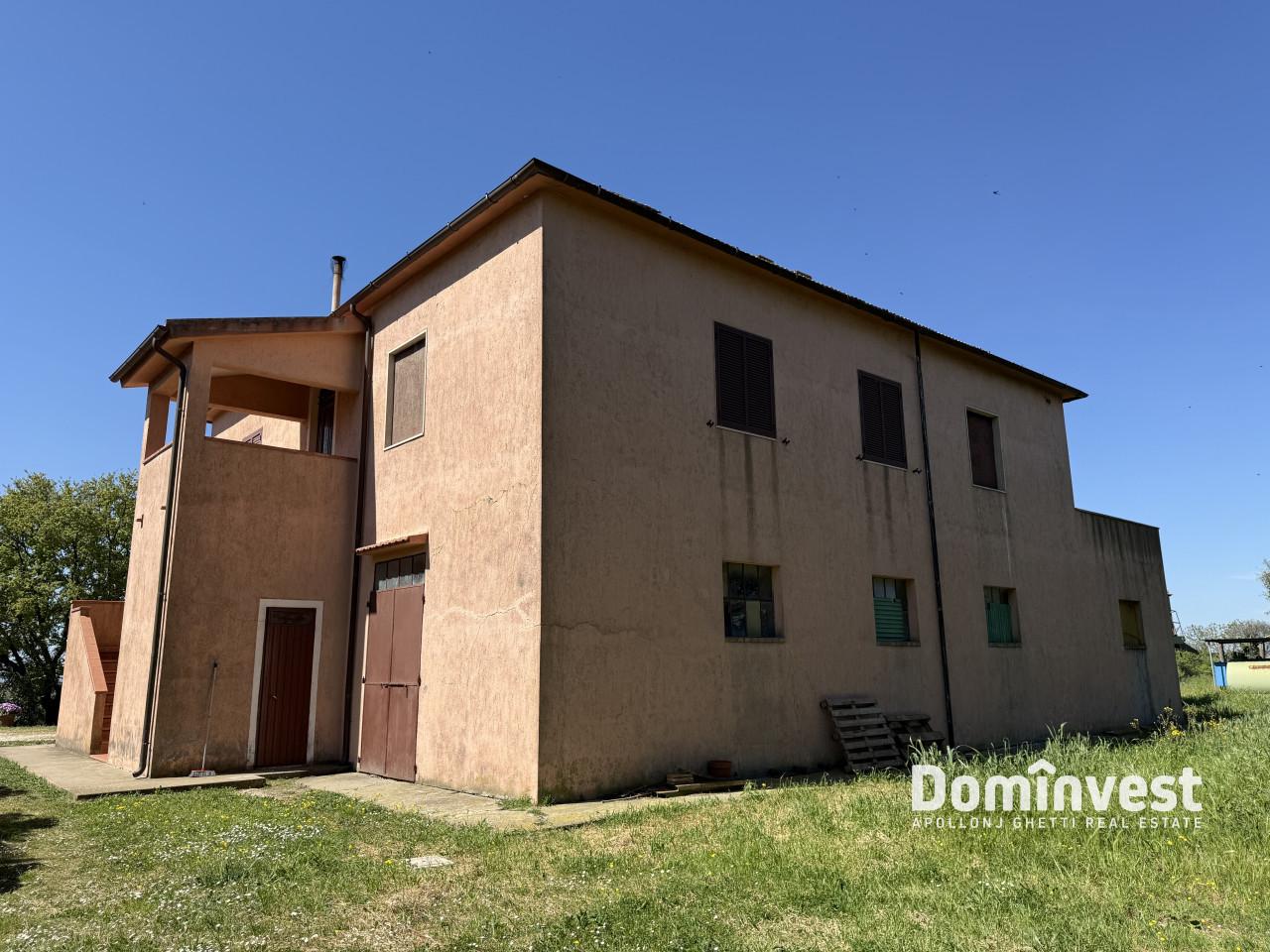 Casale in La Sgrilla, Manciano