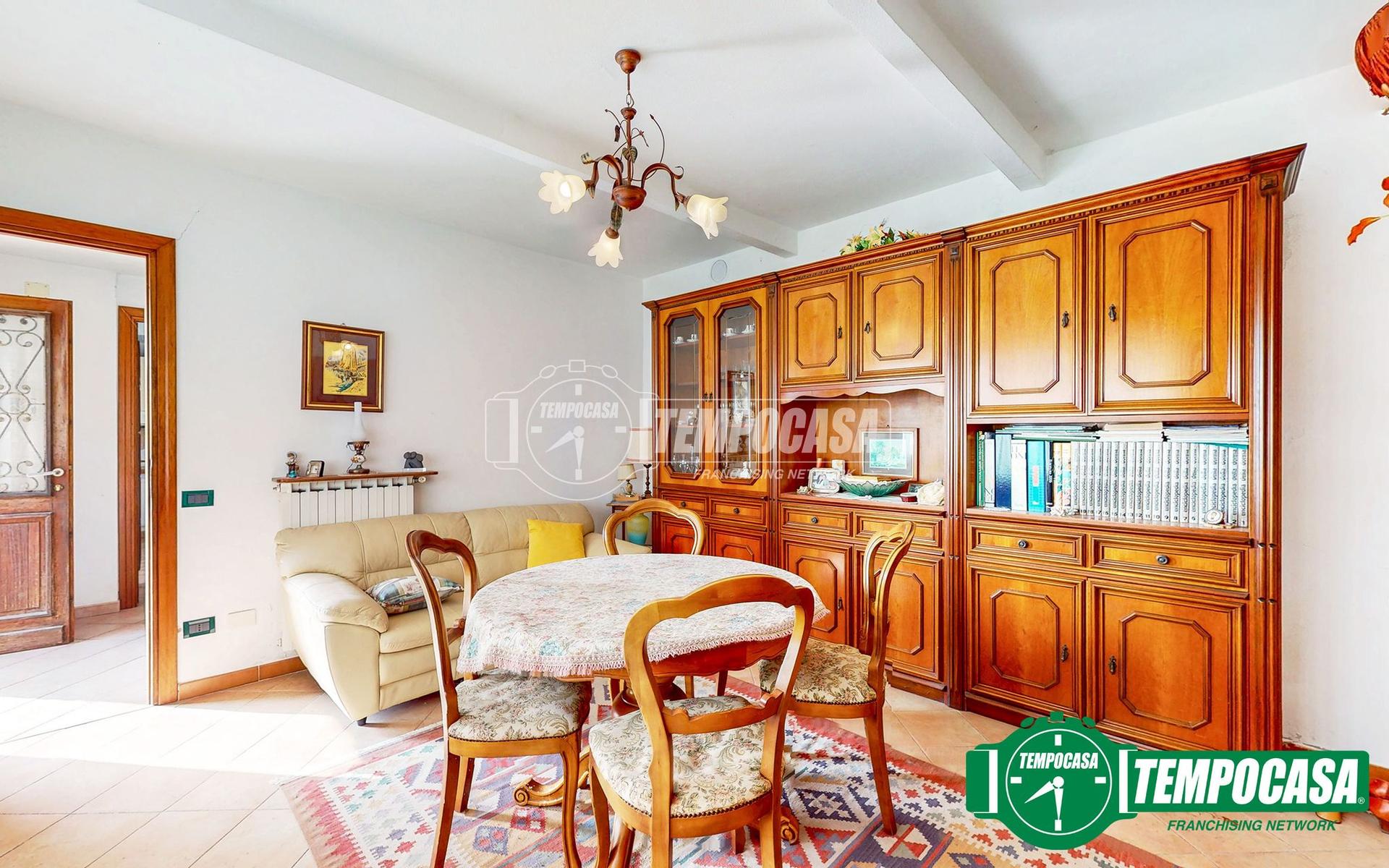 Casa indipendente in Via Grua Gino, Strevi