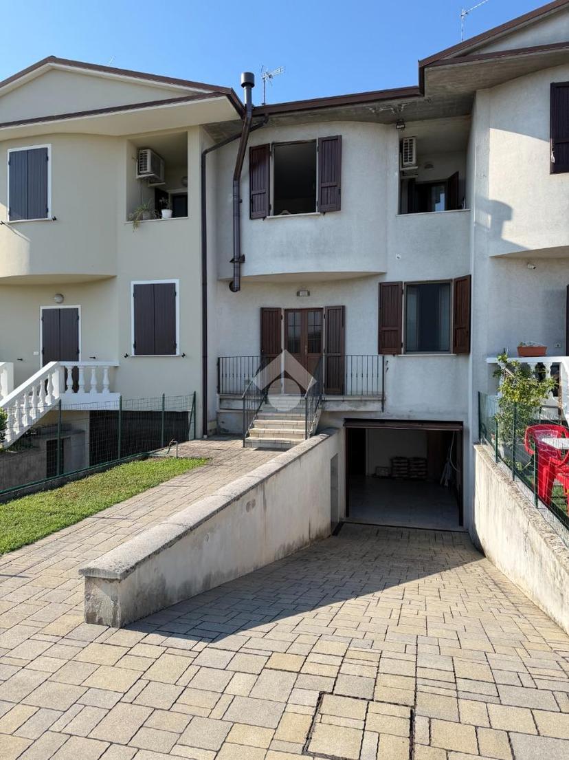 Villa a schiera in Via Romagna 13, Leno — foto 5 di 5