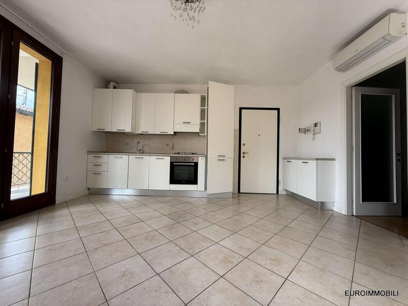 Appartamento in Piazza Mazzini, Traversetolo — foto 4 di 5