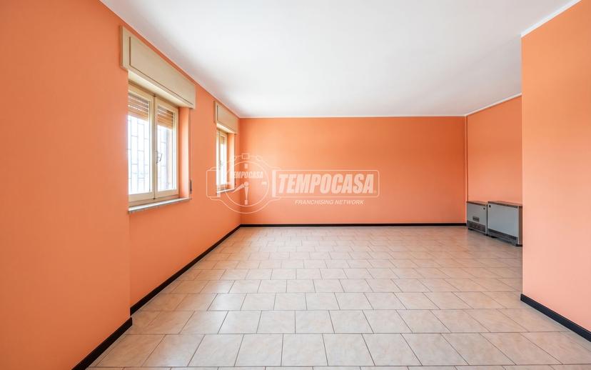 Trilocale in Via Capitano Giovanni Ubbiali, Lurano — foto 5 di 5