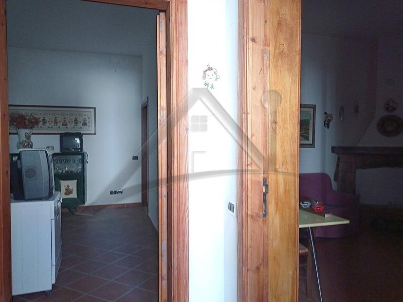 Casa indipendente in Via Roma 6, Prata d'Ansidonia