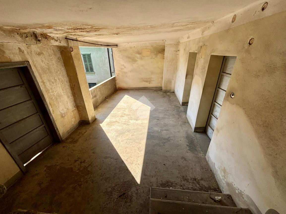 Casa indipendente in Via della Madonna 11, Gandino