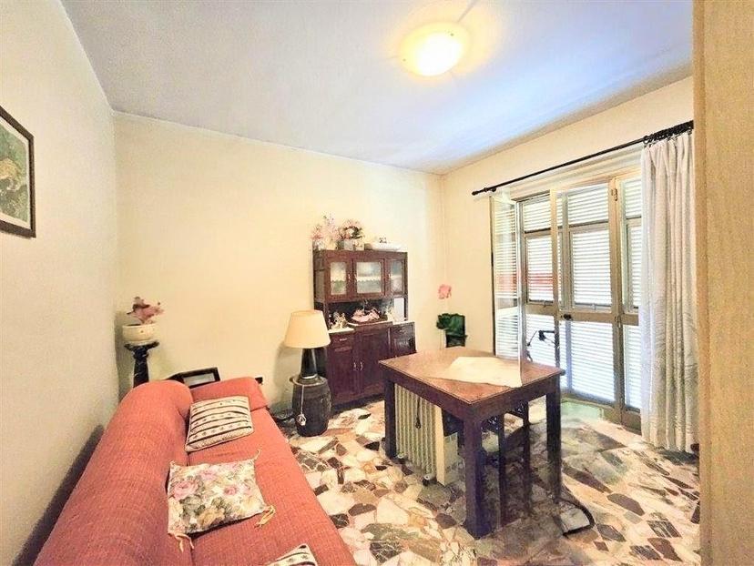 Casa indipendente, Massa