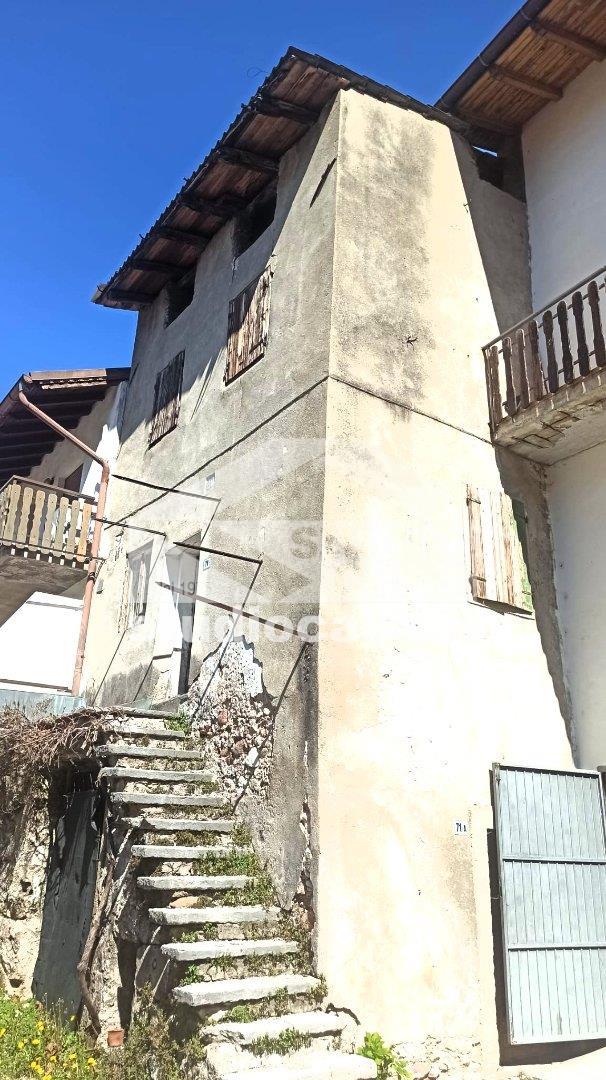 Casa indipendente in Via Santuario, Ala