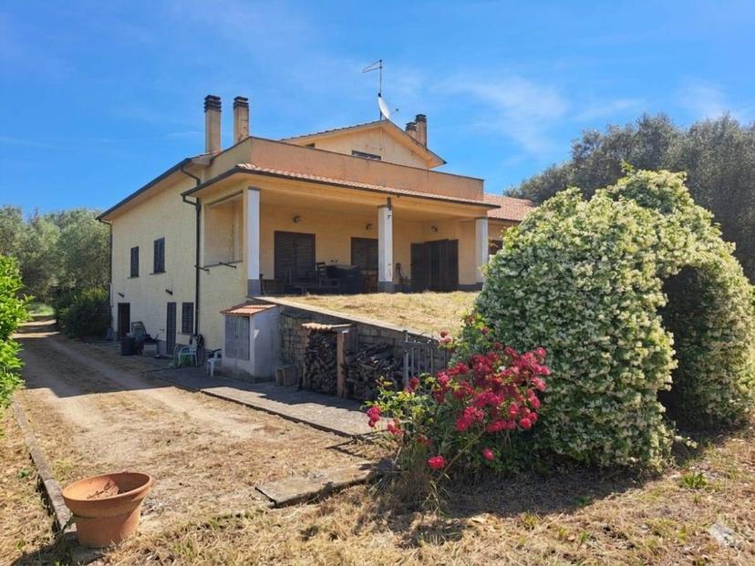 Villa in Via della Cava, Vetralla — foto 3 di 5