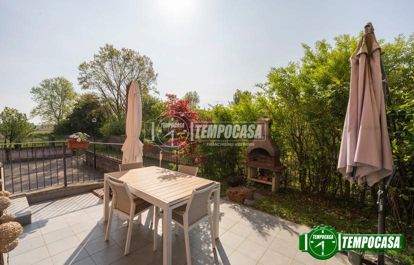 Trilocale in Cascina Rovina, Noviglio