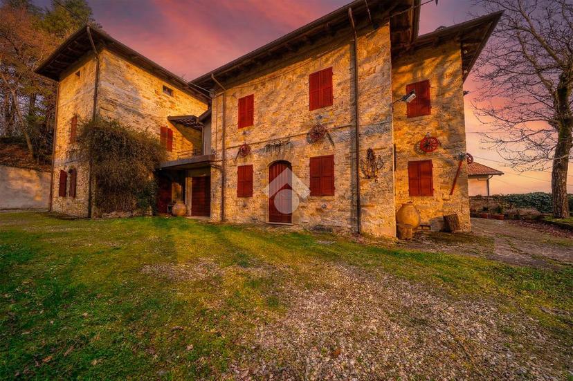 Casa indipendente in Str. Beato Cardinal Ferrari 21, Palanzano — foto 2 di 5