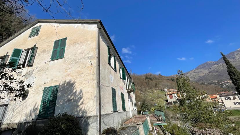 Casa indipendente in Via Prato - Sopralacroce 15, Borzonasca — foto 2 di 5