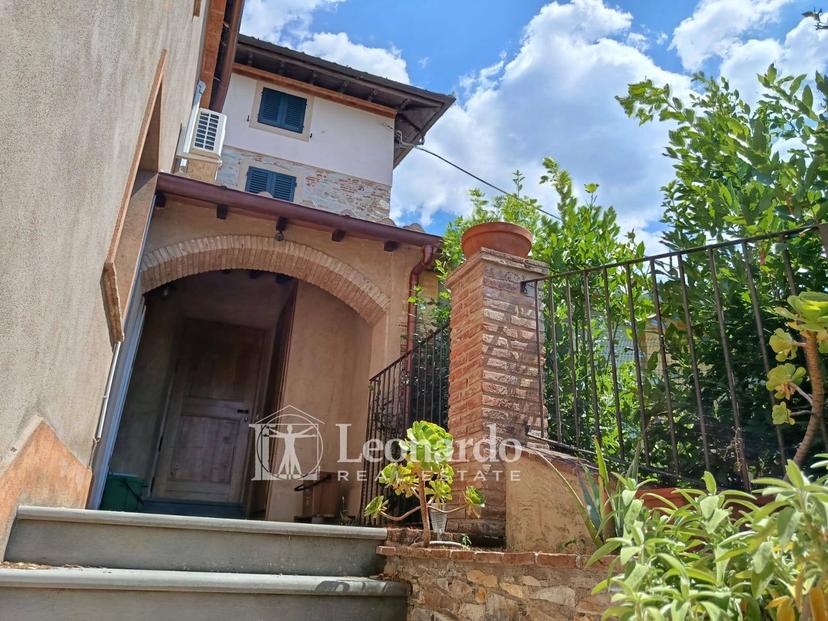 Casa indipendente in Via di Luciano, Massarosa — foto 3 di 5
