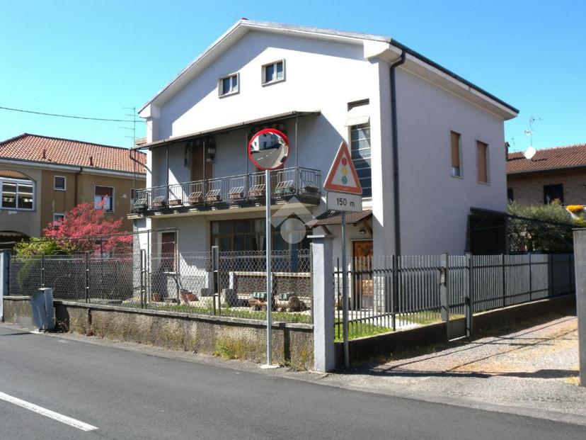 Villa in Via Monfalcone 5, Origgio — foto 5 di 5
