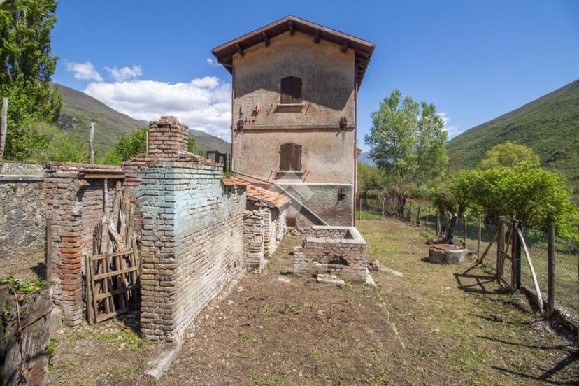 Rustico in Via Sorgenti del Peschiera, Castel Sant'Angelo — foto 3 di 5