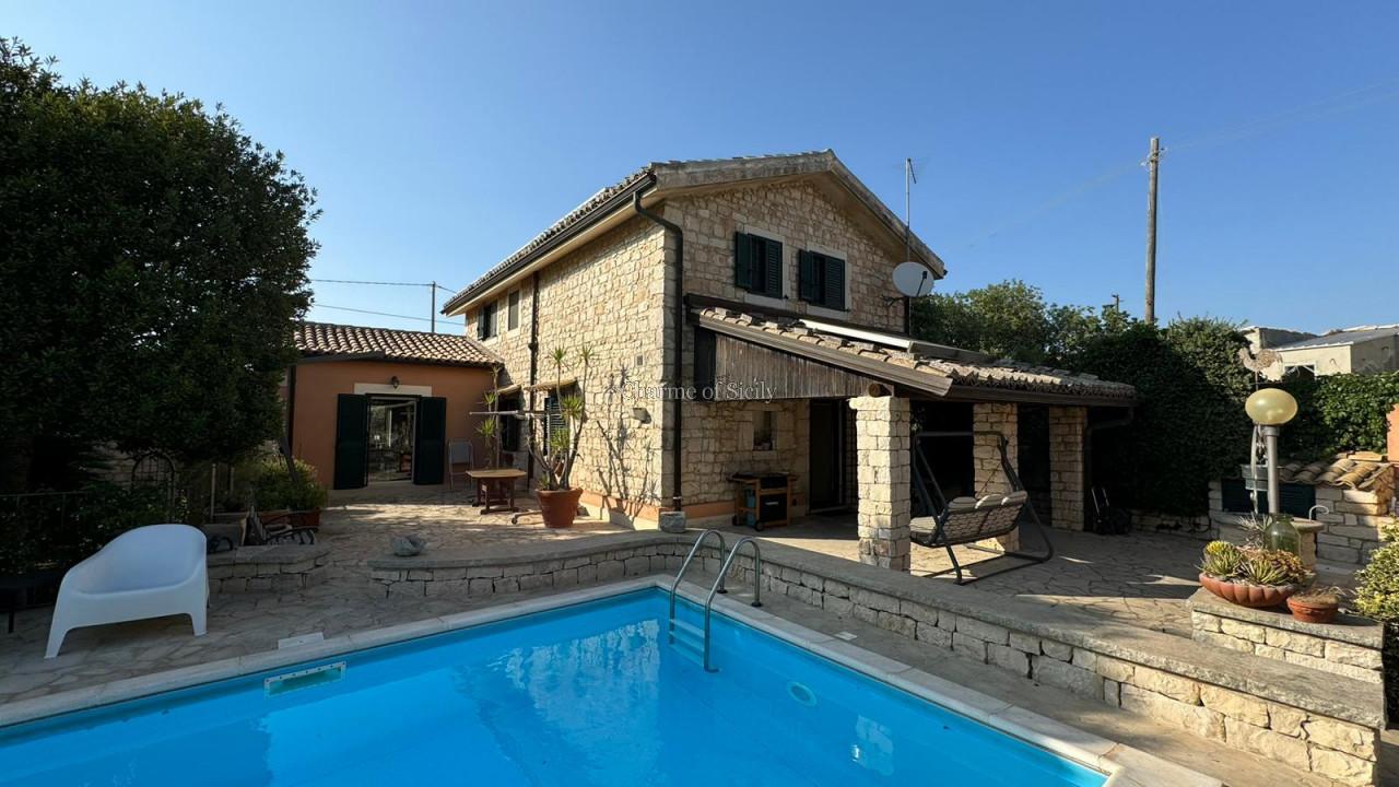 Villa, Modica