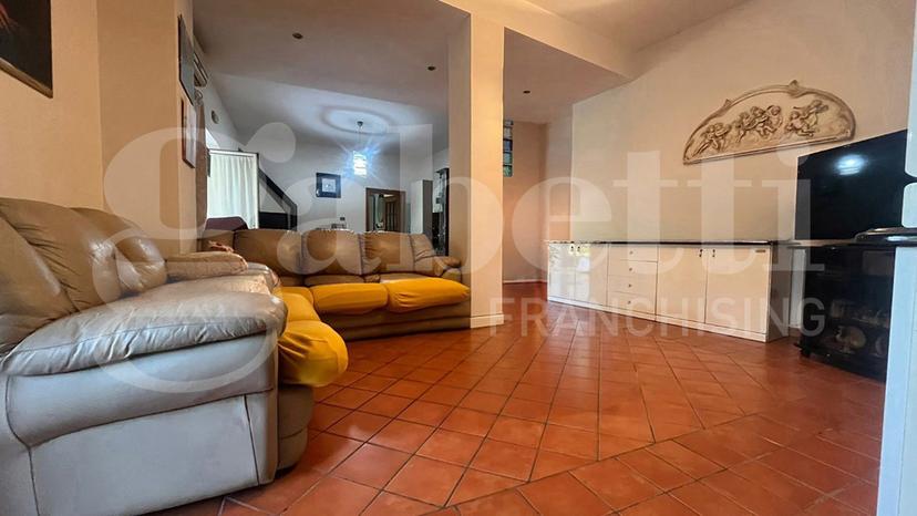 Casa indipendente in Via Catone , Bellona — foto 3 di 5