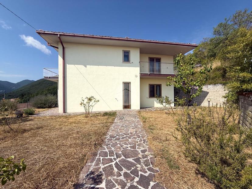 Villa in Piazza Aia Nuova 6, Scoppito — foto 3 di 5