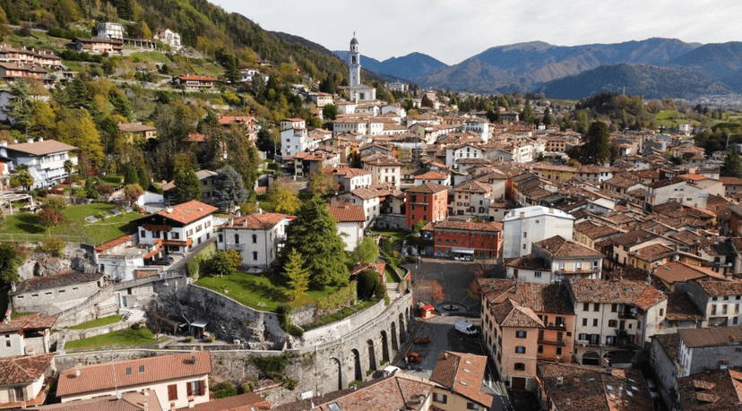 Monolocale in Viale Giorgio Gusmini, Clusone