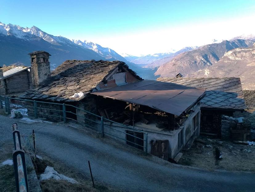 Rustico in Frazione Salirod, Saint-Vincent — foto 4 di 5