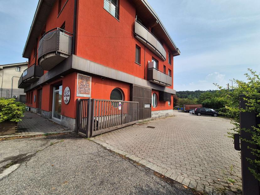 Bilocale in Piazza Stazione, Cantù