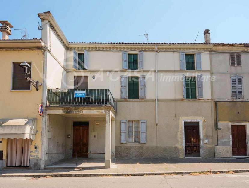 Porzione di casa in Piazza Cesare Battisti 7, Polesine Zibello — foto 3 di 5