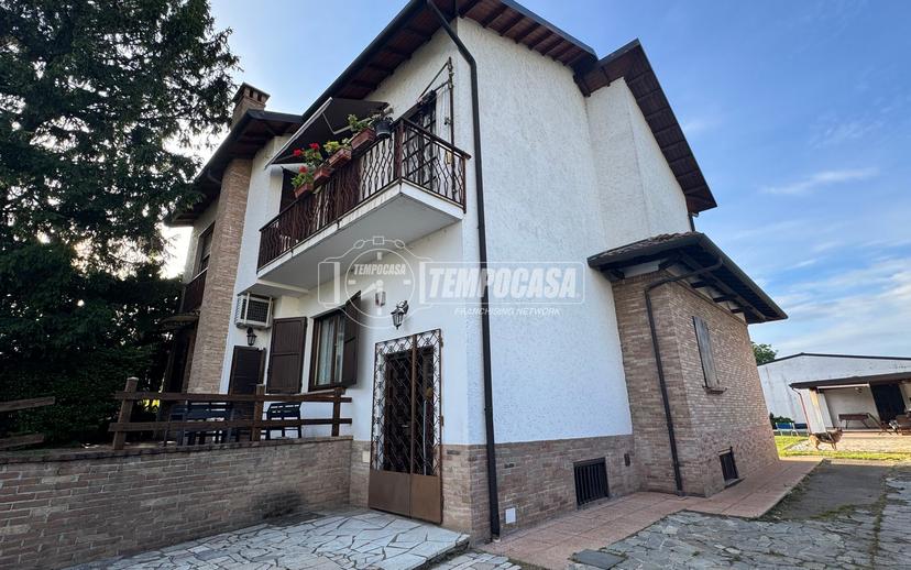 Villa a schiera in Via Don Luigi Sturzo 32, Arluno — foto 4 di 5