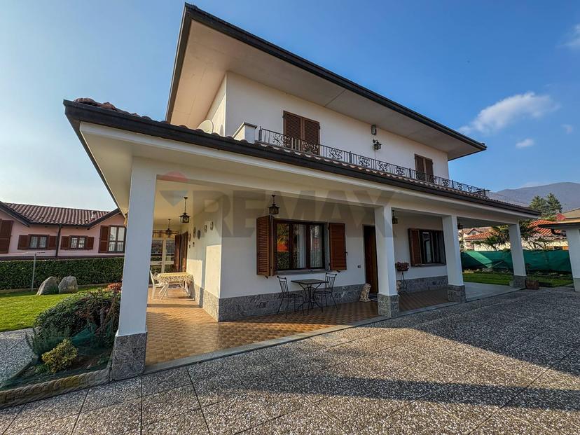 Villa in Via Logaccio 16, Saltrio — foto 4 di 5