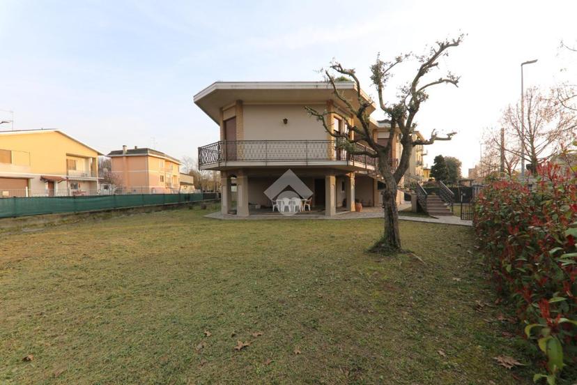 Villa in Via Unione Europea 22, Marmirolo — foto 4 di 5