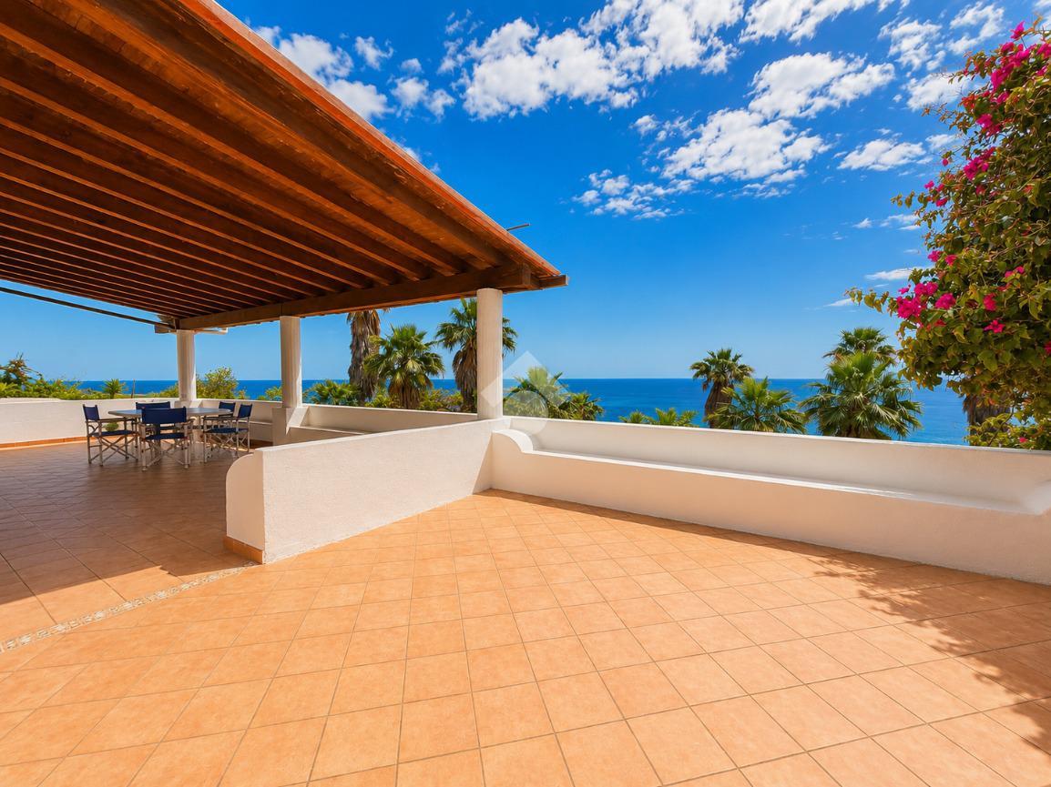 Villa in Via Gelso, Lipari