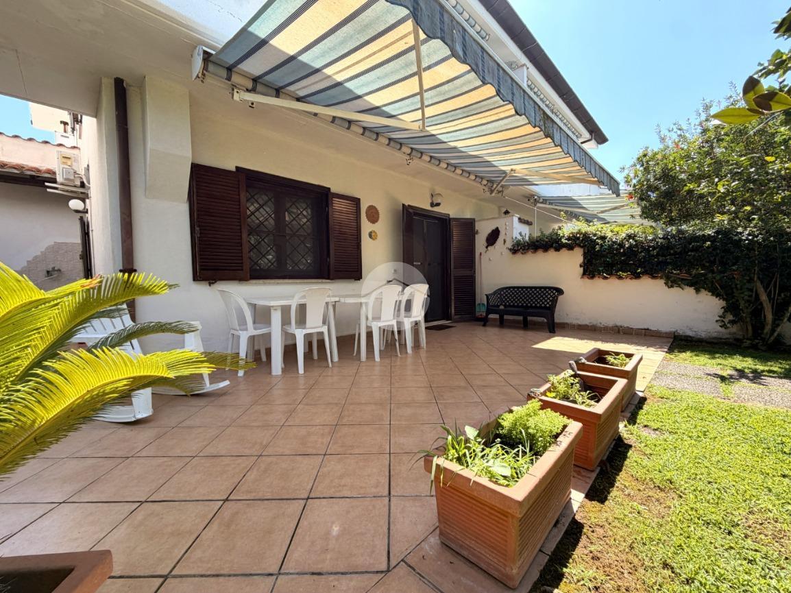 Villa in Via Apollonia 7, Sabaudia