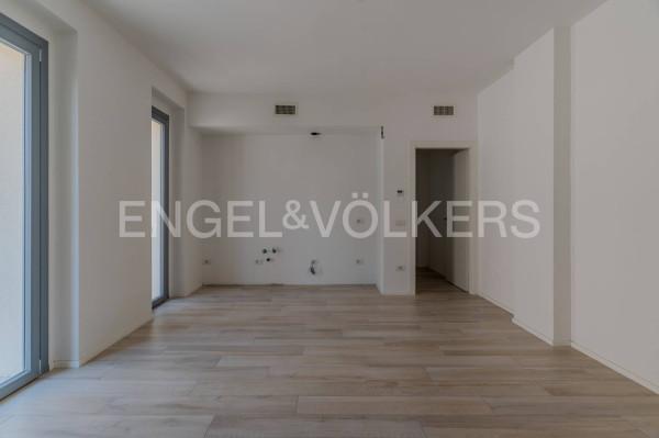 Trilocale in Via Piave 10, Ispra — foto 3 di 5