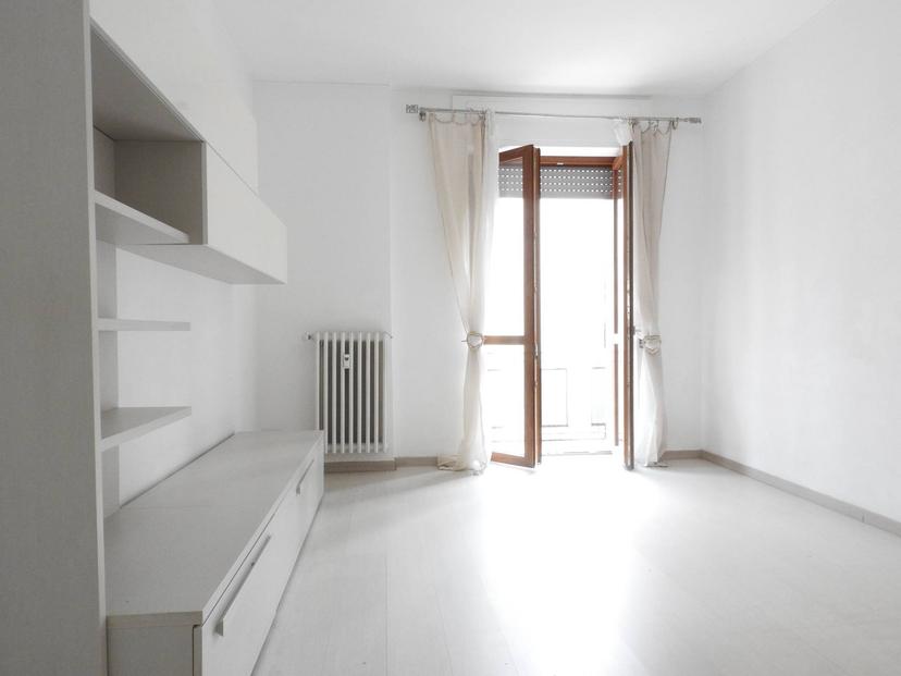 Trilocale in Via Antonio Baslini 9/B, Merate — foto 4 di 5
