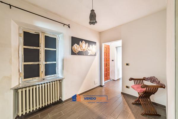 Villa in Via Serra 58, La Morra — foto 3 di 5