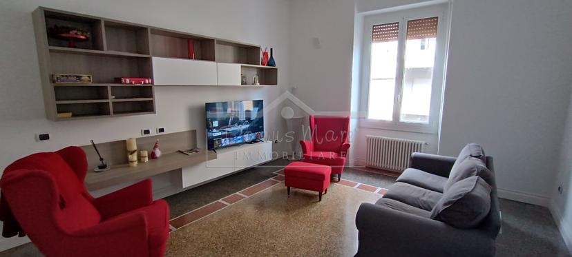 Appartamento in Via Brignoni  3, Savona