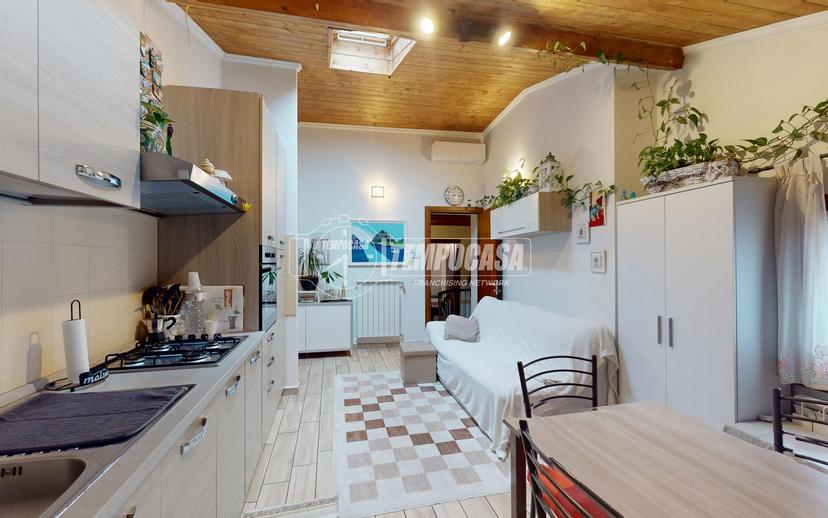 Trilocale in Via San Giuseppe 79, Verano Brianza — foto 2 di 5