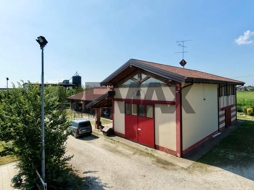 Rustico in Via Trento 52/a, Paderno Franciacorta — foto 2 di 5