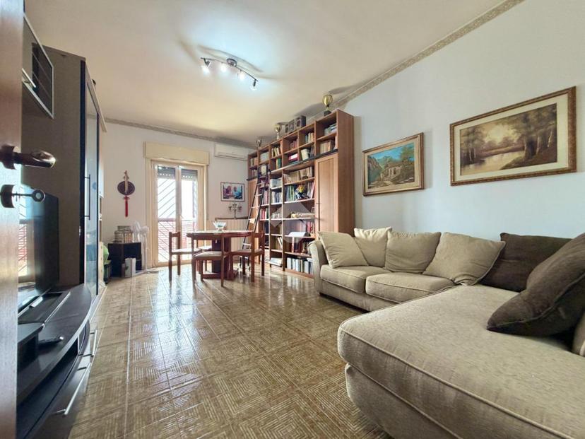 Trilocale in Via Porto Torres, Modugno — foto 3 di 5