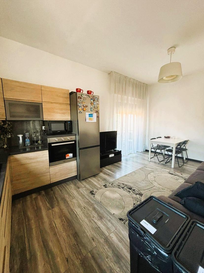 Trilocale in Via Stradella 10, Reggio nell'Emilia