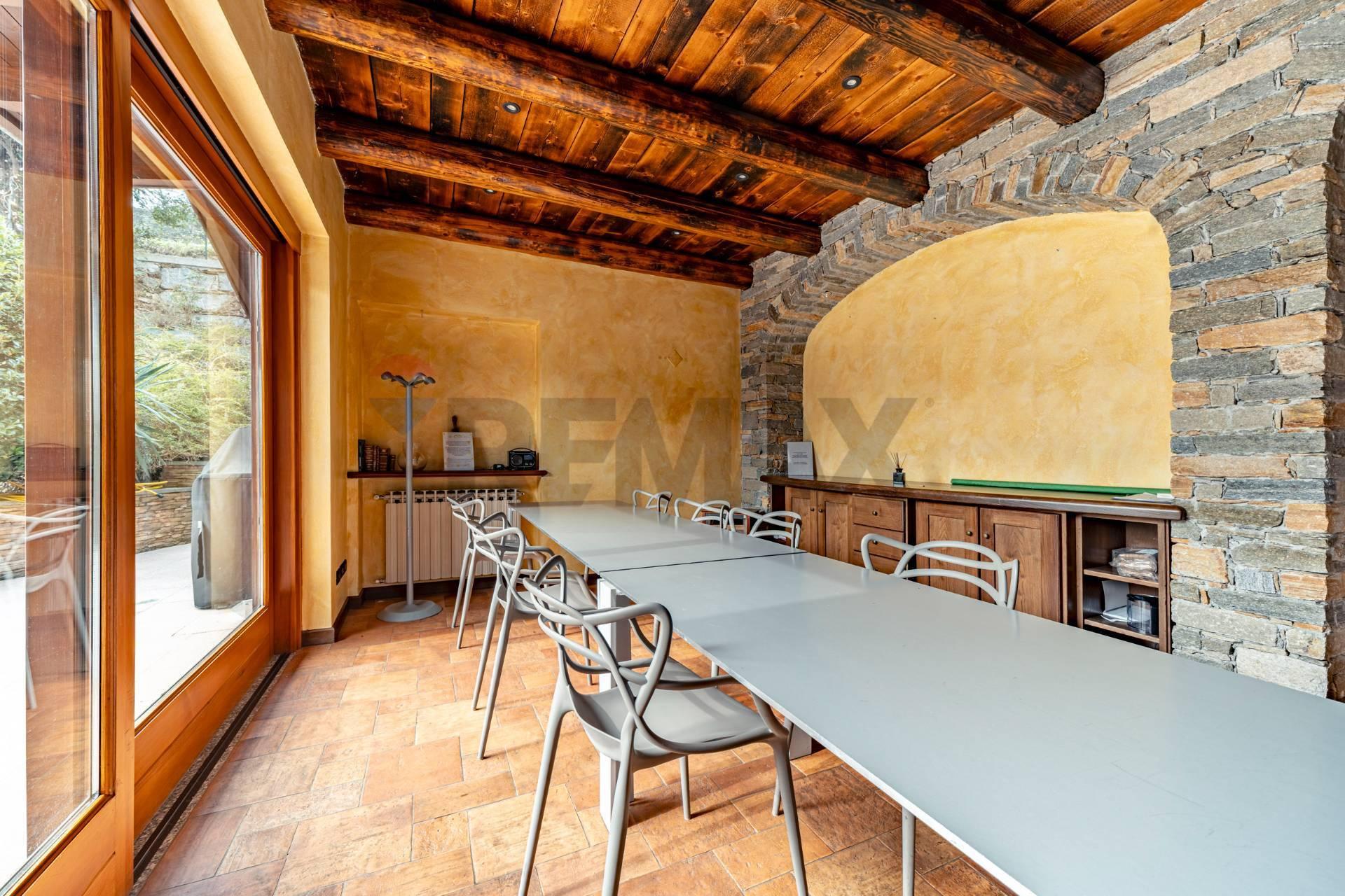Villa in Via per Meina 11, Nebbiuno