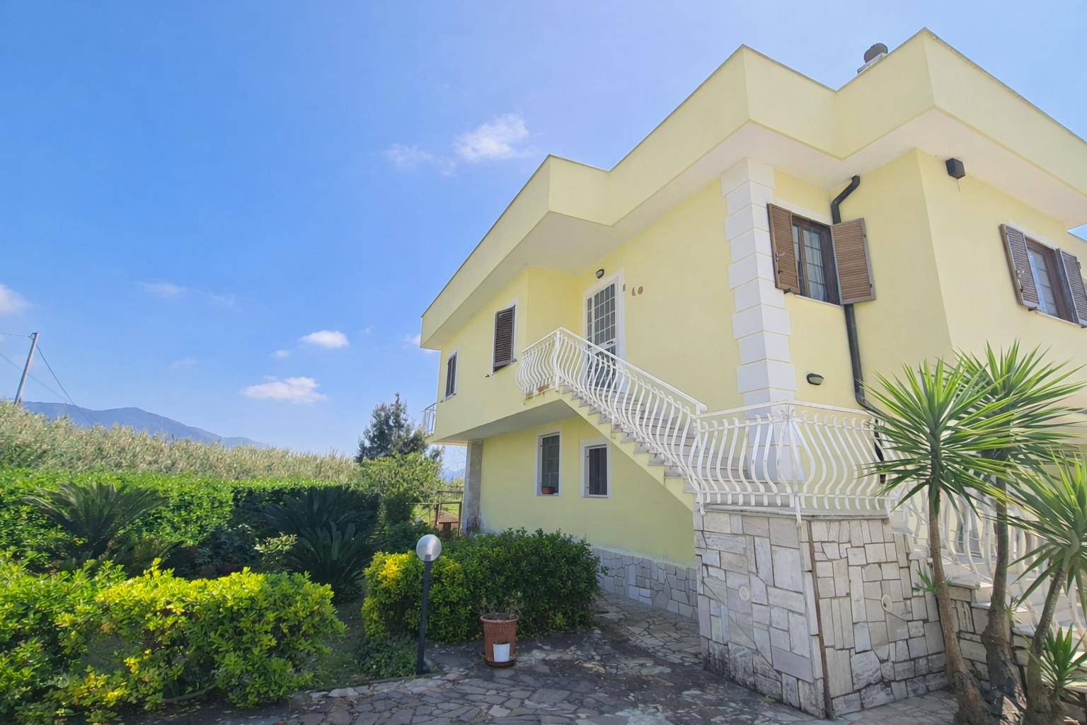 Appartamento in villa in Via Torretta Rocchigiana, Priverno