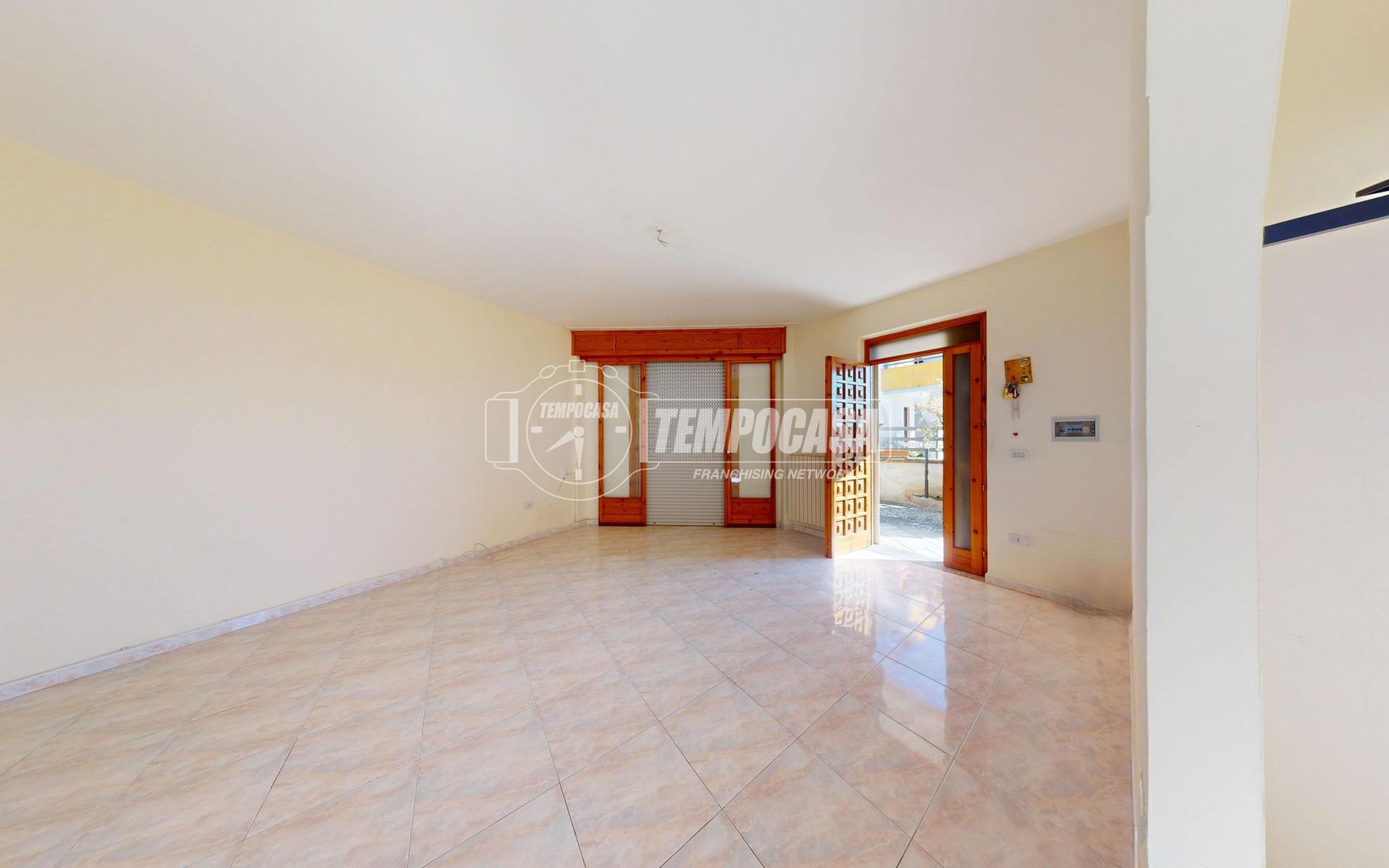 Appartamento in Via Alcide De Gasperi 22, Uggiano la Chiesa