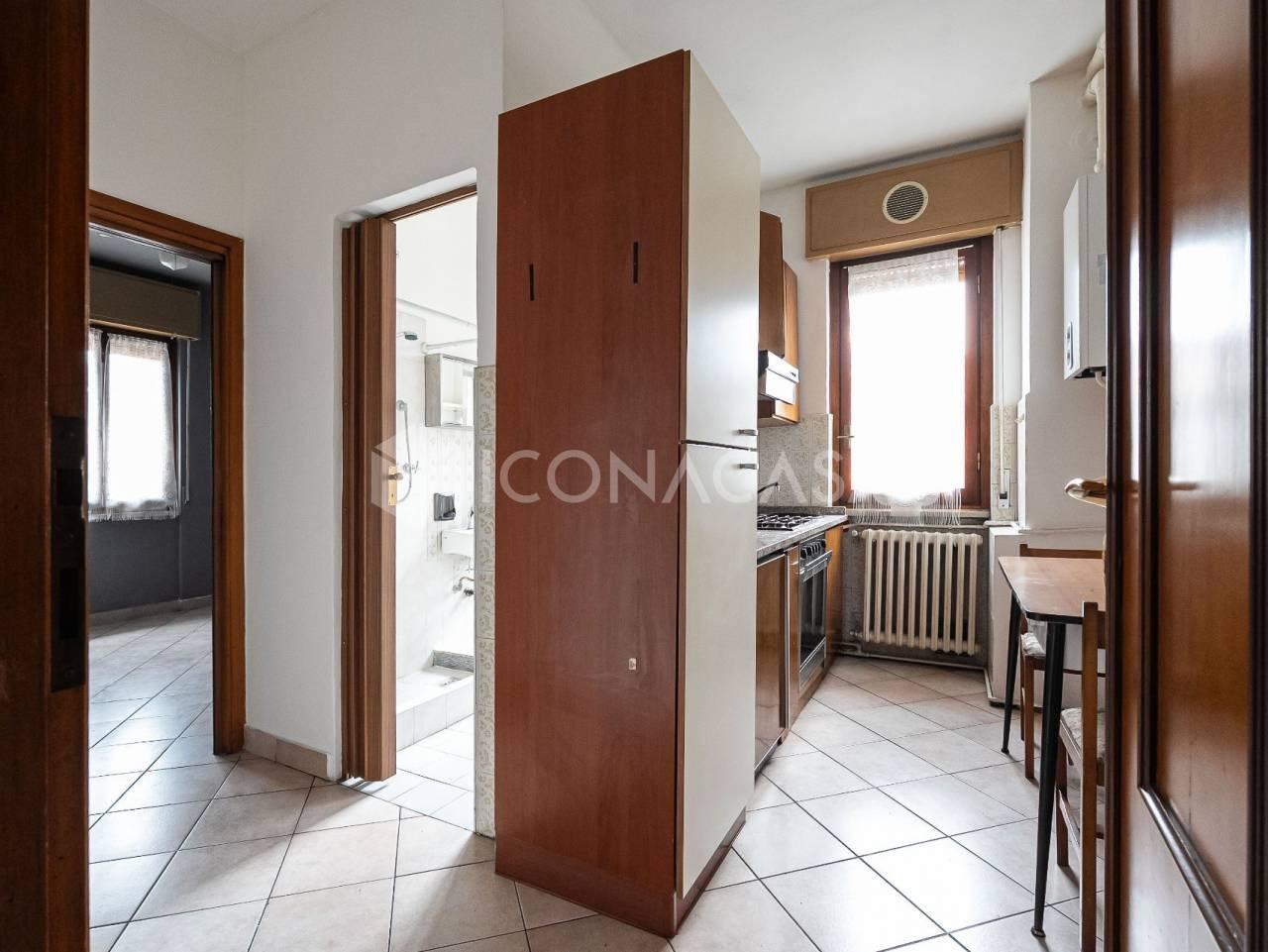 Monolocale in Via Luigi Cadorna 19, Carugo