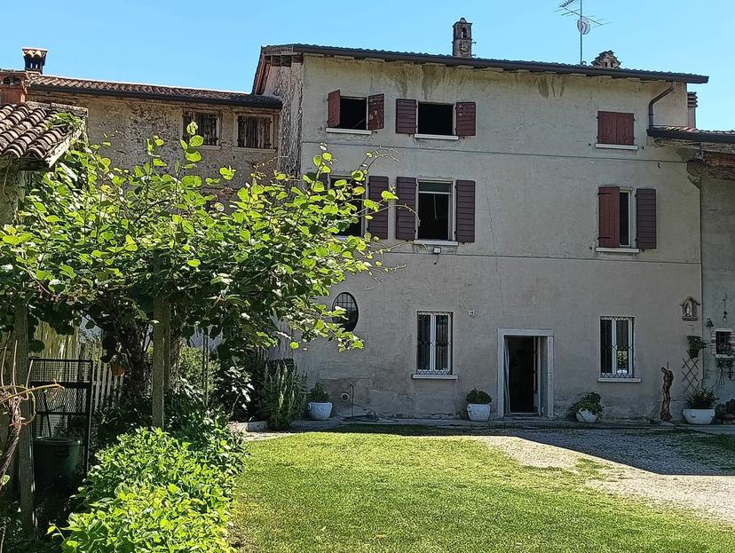 Rustico in Strada Sale  15, Monzambano — foto 3 di 5