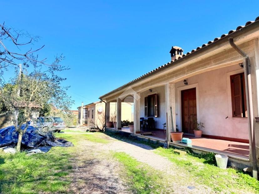 Casa indipendente in Via dei Gradini 32, Forano — foto 3 di 5