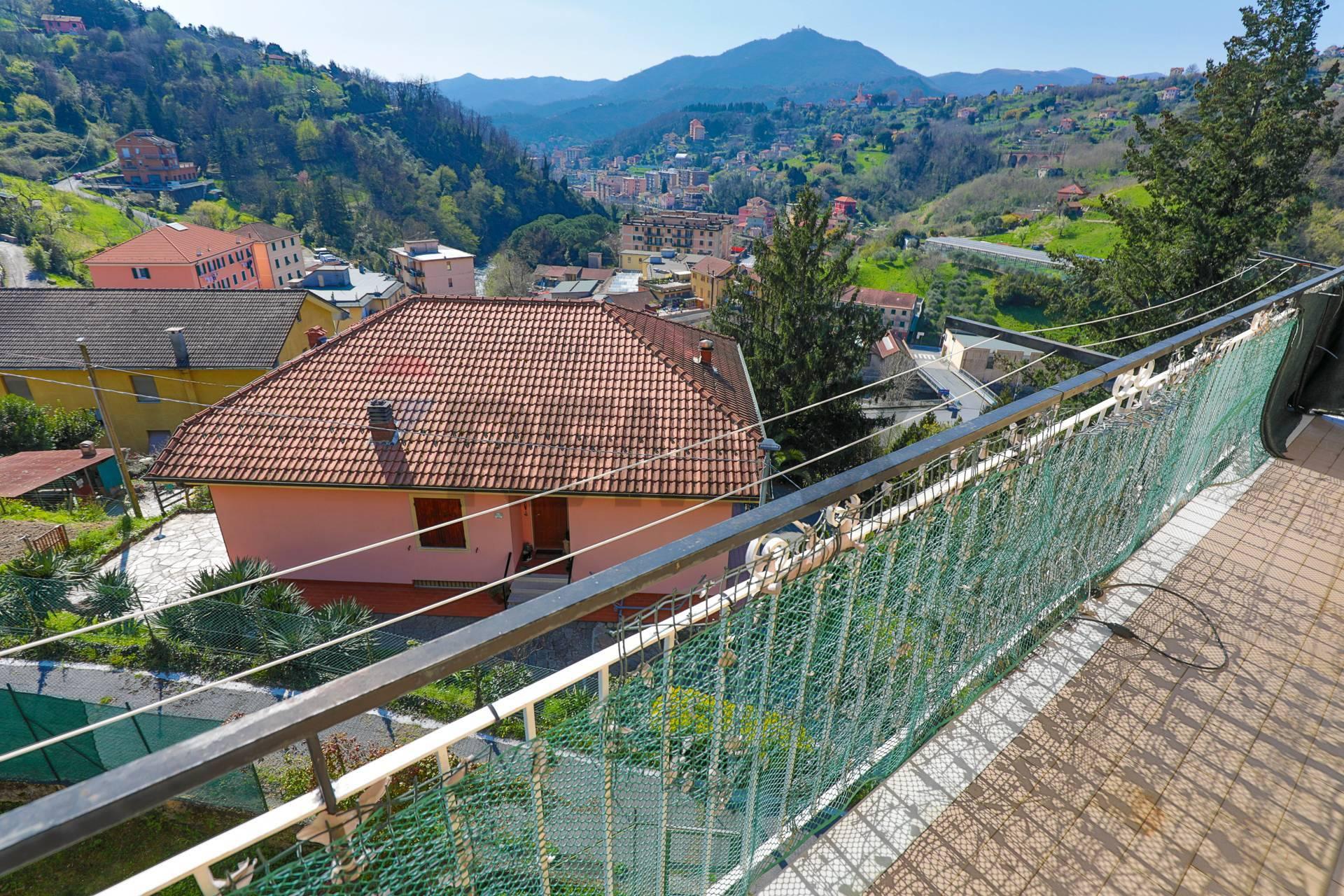 Appartamento in Via Chiocchetti, Serra Riccò