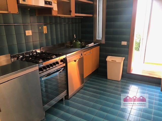 Casa indipendente in Via Monteverdi 18, Costabissara