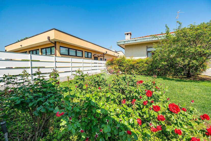 Villa in Via Grancia 5, Lainate — foto 3 di 5