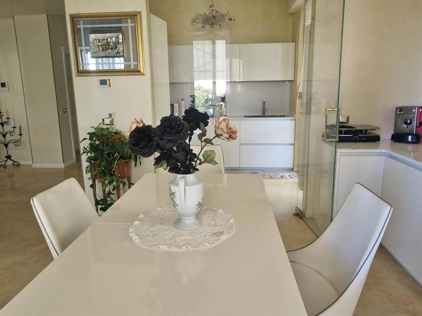 Villa in Viale Cavour, Desenzano del Garda