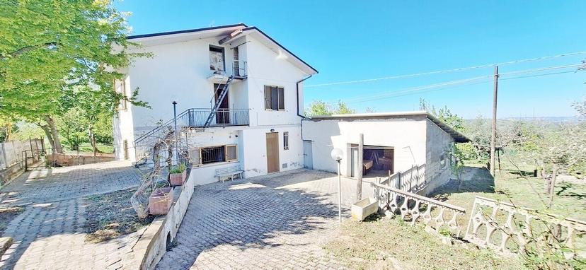 Rustico, Montebello di Bertona — foto 5 di 5
