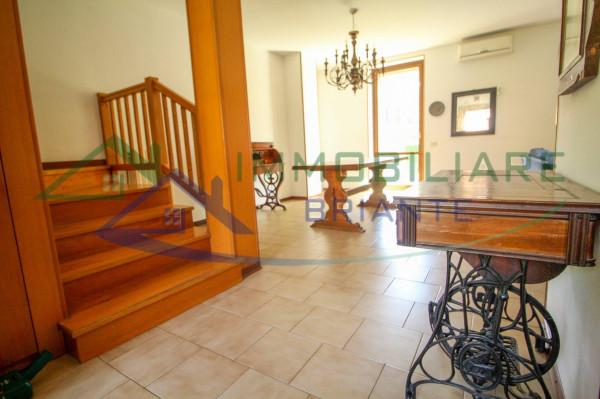 Villa a schiera in Via Emilia, Angera