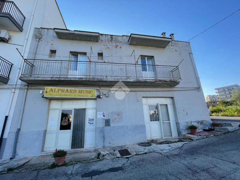 Casa indipendente in Via Emilia Romagna, Ceglie Messapica — foto 3 di 5